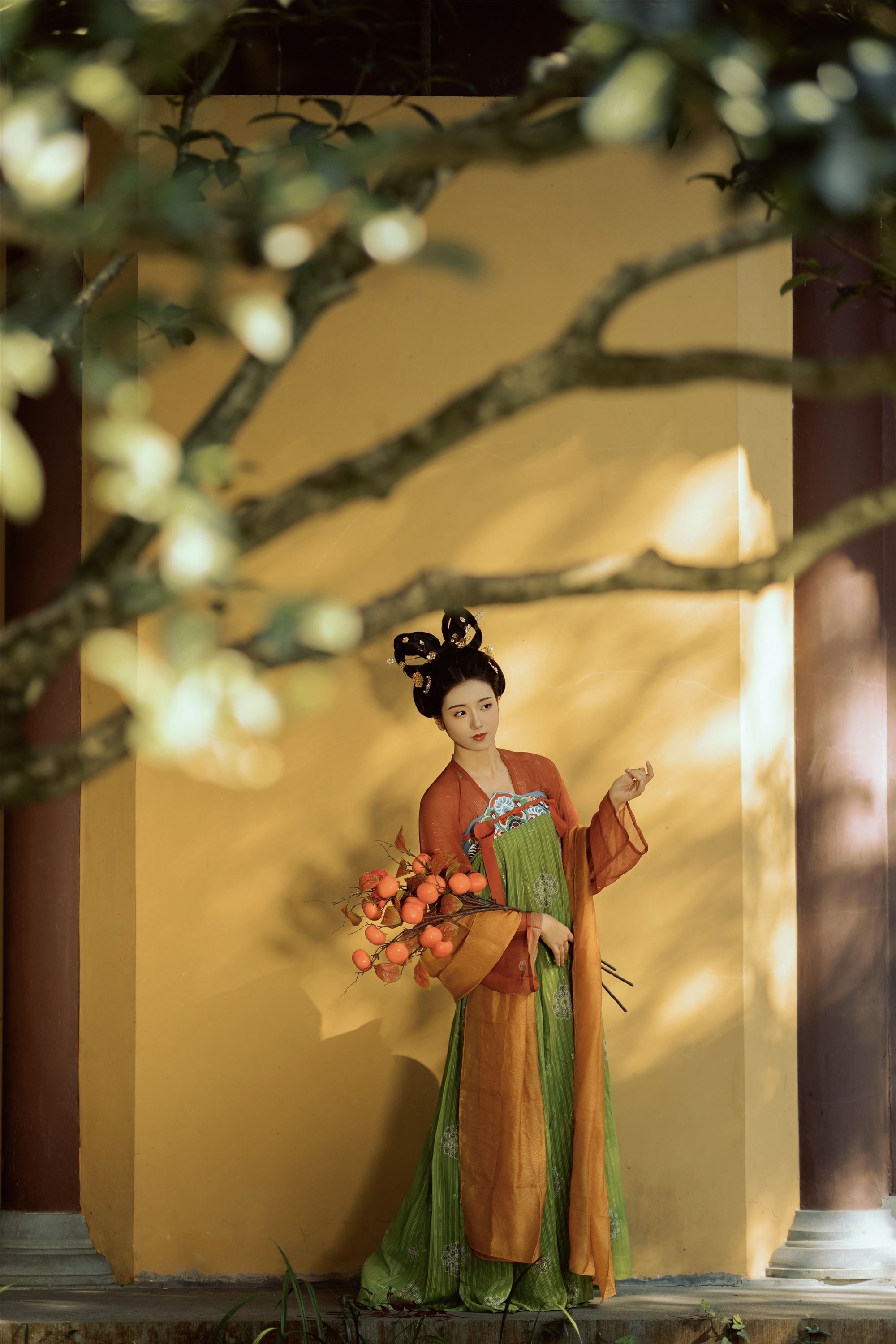 YITUYU艺图语 2025.01.14 悭晚秋 墨律